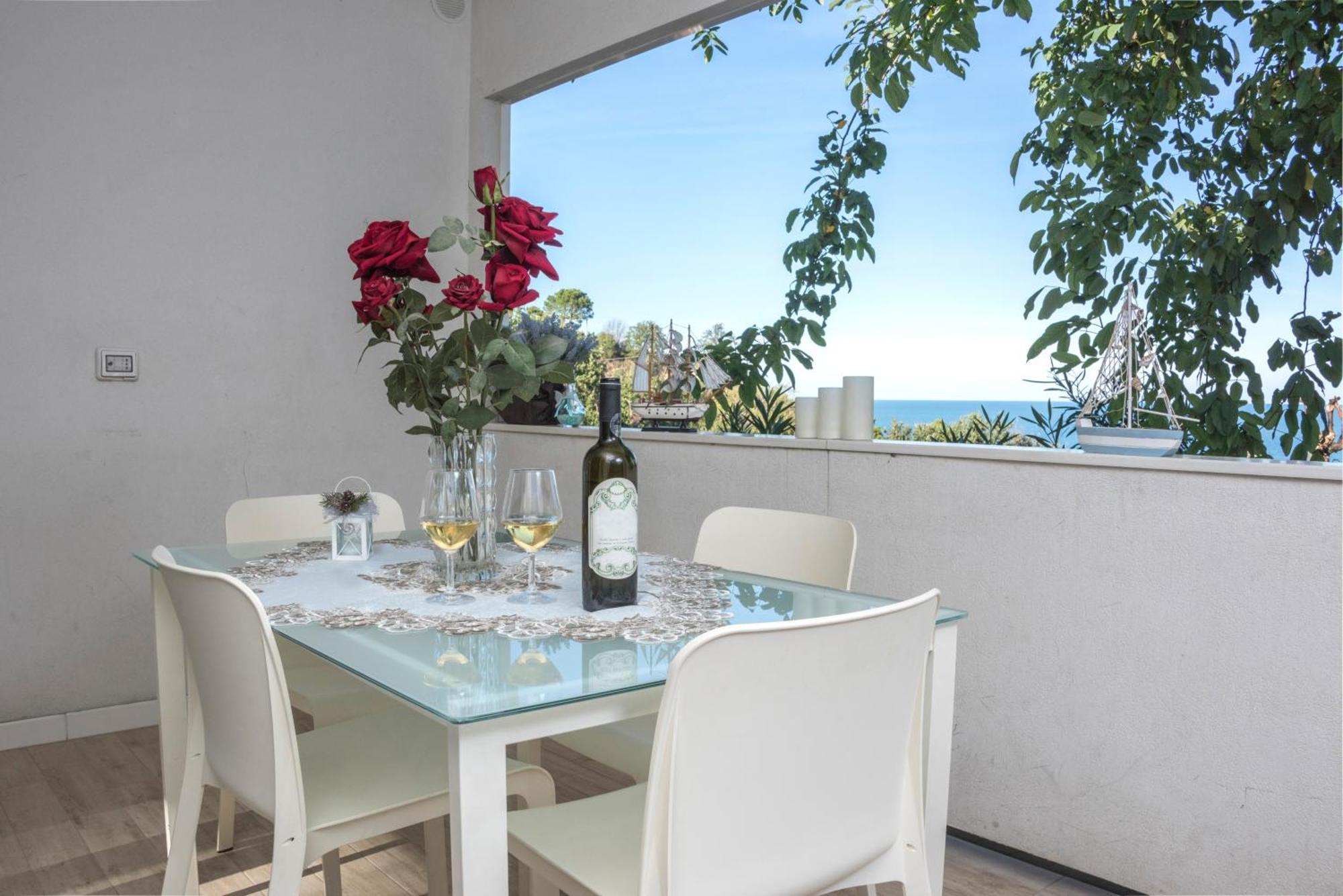 Centro Vacanze Mirage Torre di Palme Екстериор снимка
