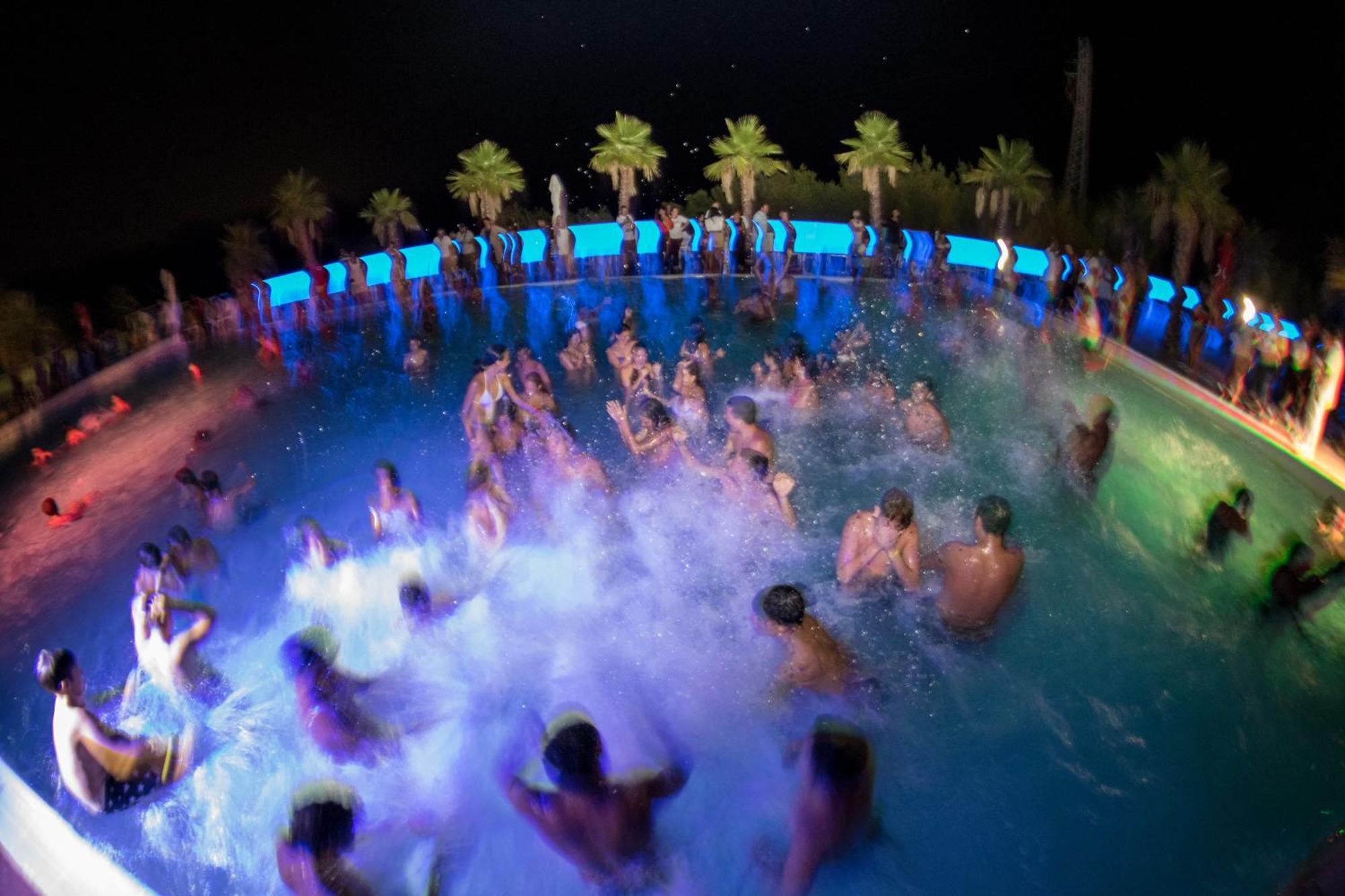 Centro Vacanze Mirage Torre di Palme Екстериор снимка